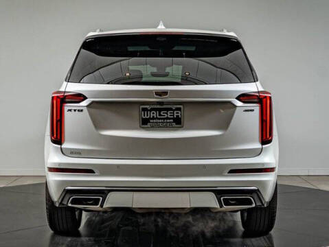 2025 Cadillac XT6 Premium Luxury