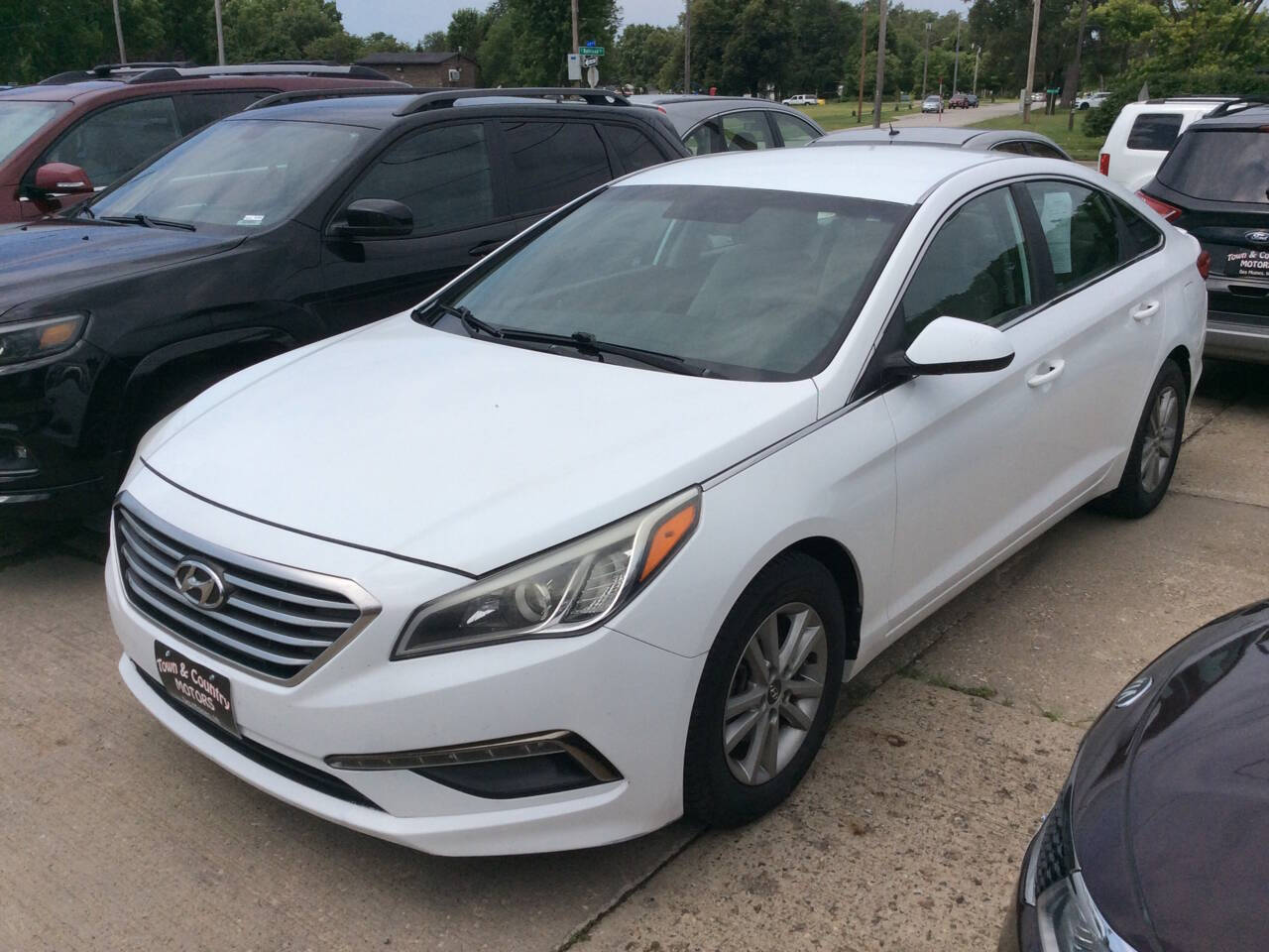 Off white 2015 Hyundai SONATA SE SE 4dr Sedan 2