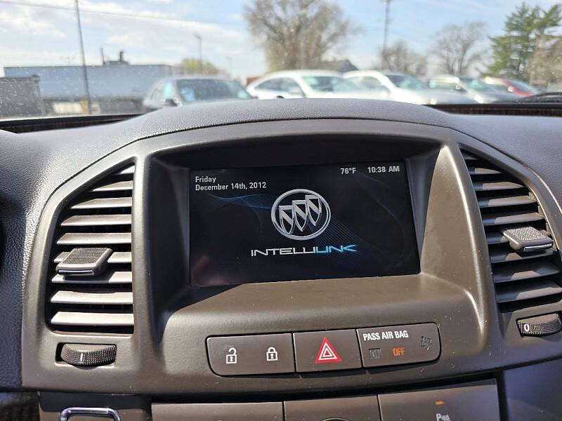 2013 Buick Regal Premium 2