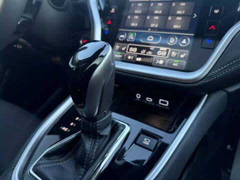 2024 Subaru Outback Touring