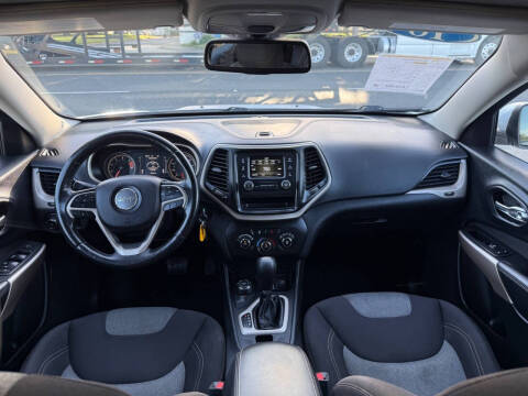 2018 Jeep Cherokee Latitude