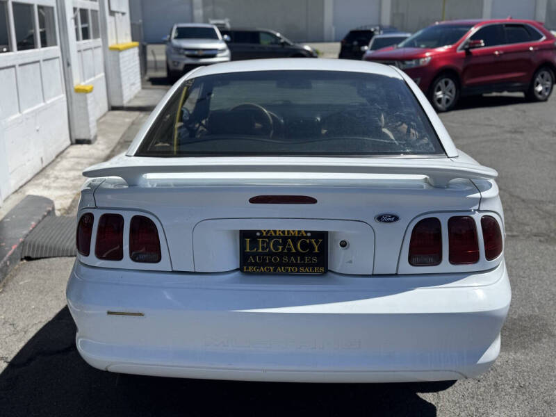 1998 Ford Mustang