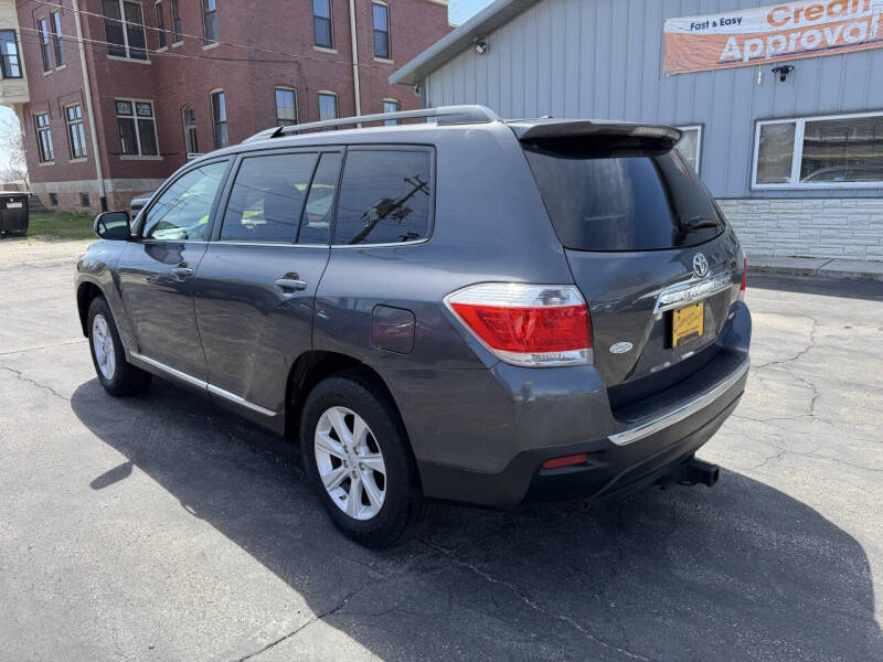 2012 Toyota Highlander SE