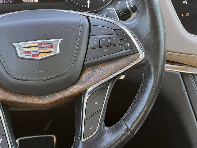 2022 Cadillac XT5 Sport