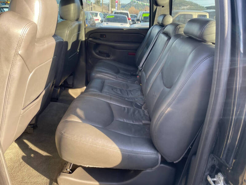 2004 GMC Sierra 2500HD