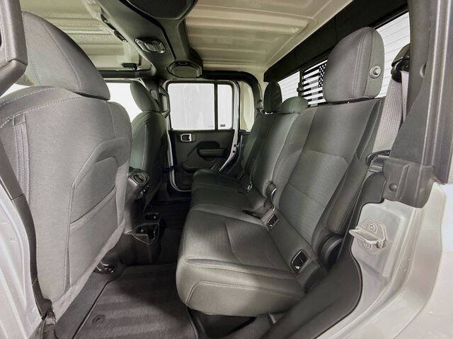 2022 Jeep Gladiator Sport