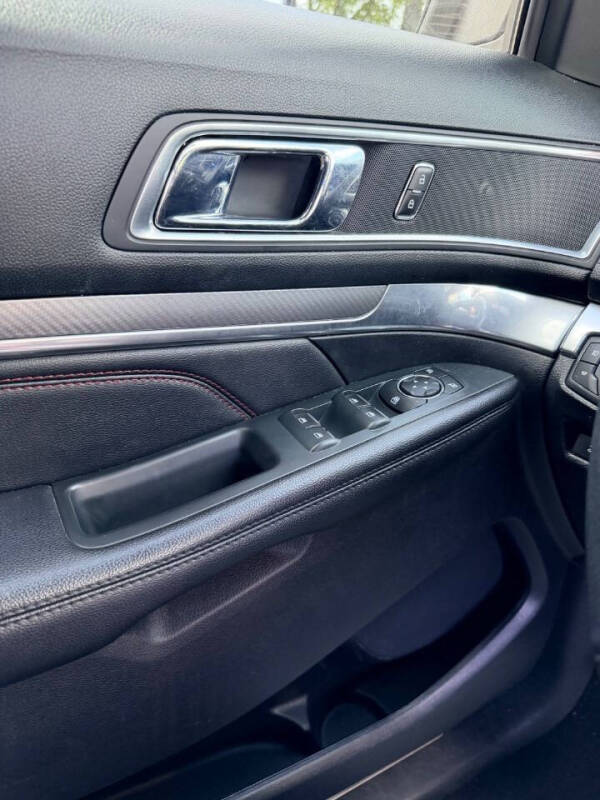 2019 Ford Explorer Sport