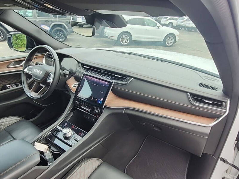 2025 Jeep Grand Cherokee L Summit