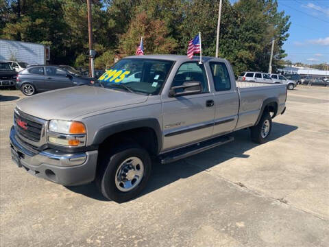 2006 GMC Sierra 2500HD for sale at Kelly & Kelly Auto Sales in Fayetteville NC