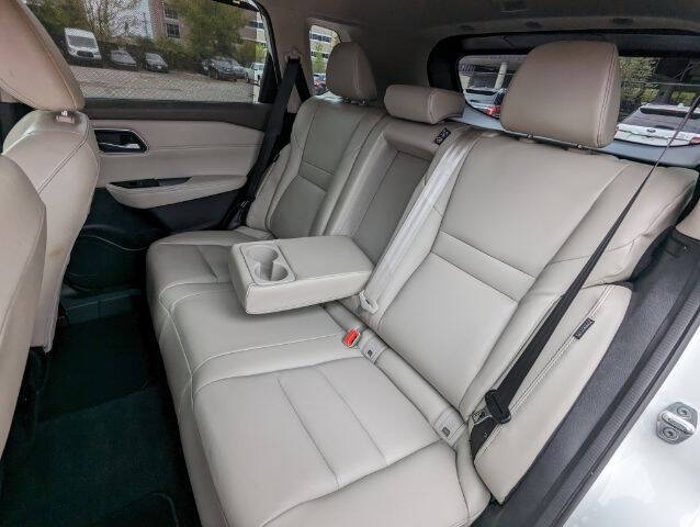 2021 Nissan Rogue SL