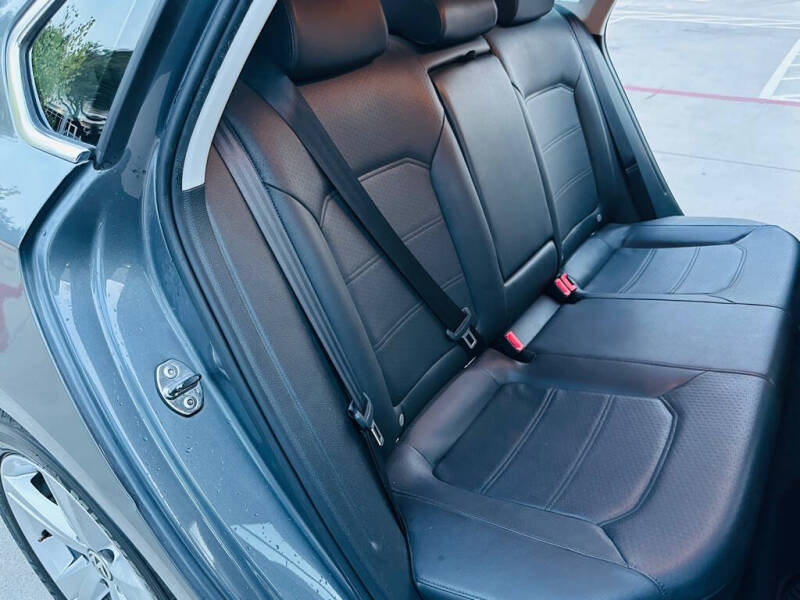 2014 Volkswagen Passat 1.8T S