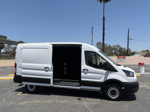 2025 Ford Transit 250