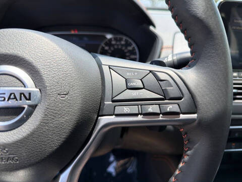 2022 Nissan Altima 2.5 SR