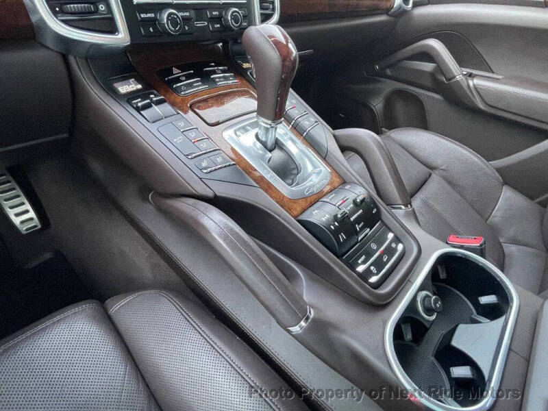 2011 Porsche Cayenne S