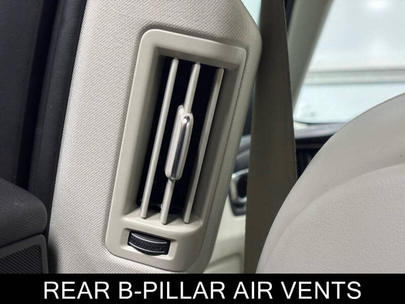 2023 Volvo XC60 B6 Ultimate Bright Theme