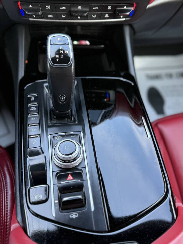 2021 Maserati Levante