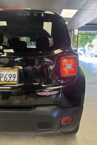 2017 Jeep Renegade Trailhawk