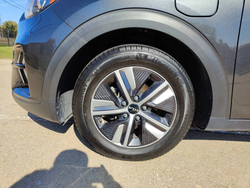 2022 Kia Niro Plug-In Hybrid LXS