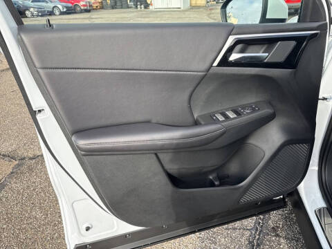 2025 Mitsubishi Outlander PHEV SE