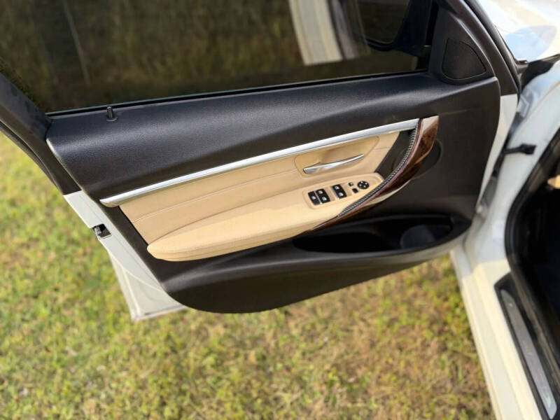 2017 BMW 3 Series 330i