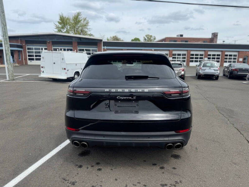 2019 Porsche Cayenne S