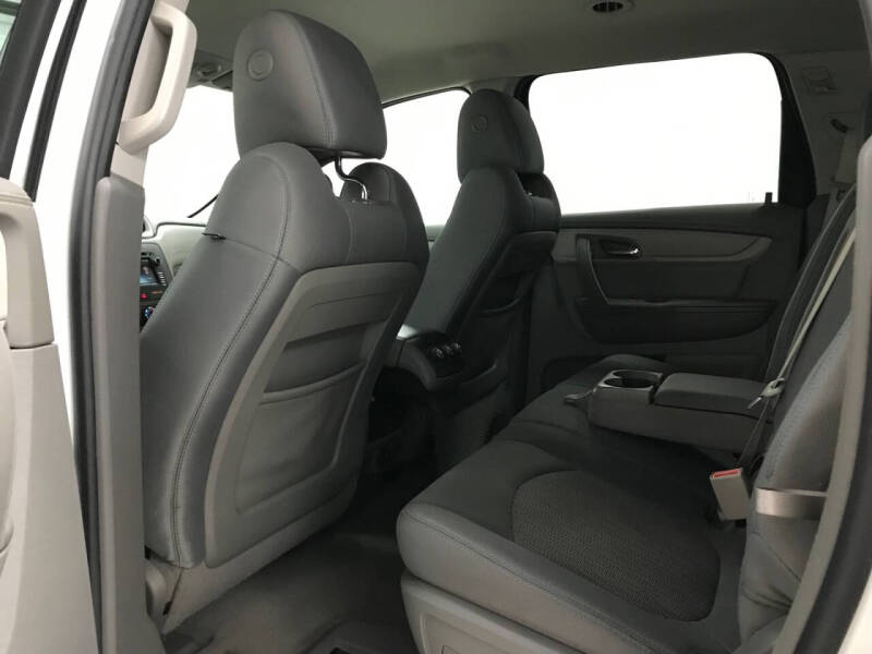 2017 Chevrolet Traverse LS