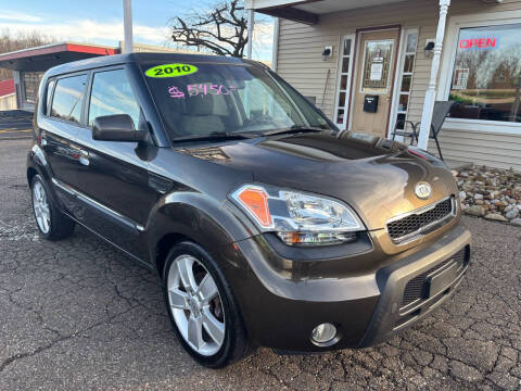 2010 Kia Soul for sale at G & G Auto Sales in Steubenville OH