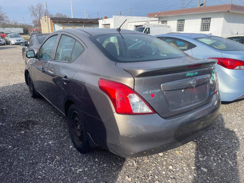 2014 Nissan Versa 1.6 S