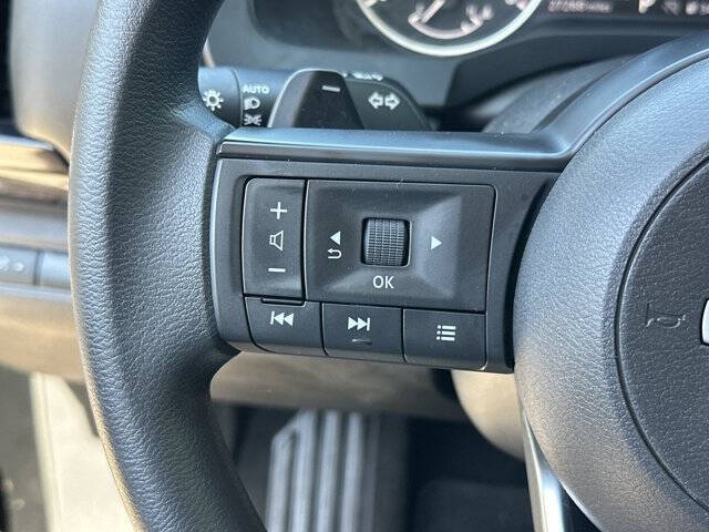 2025 Nissan Pathfinder S