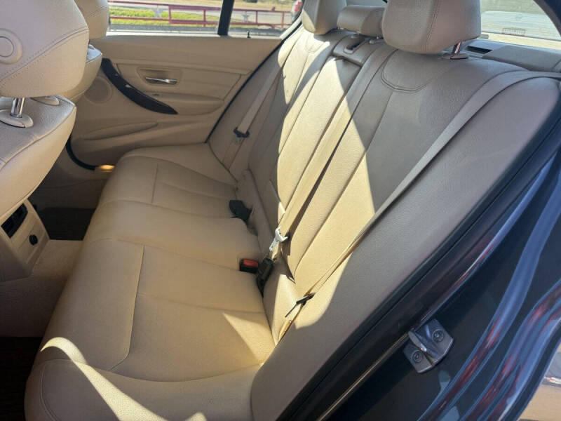 2015 BMW 3 Series 328i