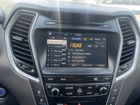 2017 Hyundai Santa Fe SE Ultimate