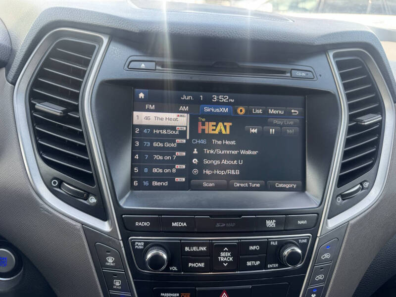 2017 Hyundai Santa Fe SE Ultimate