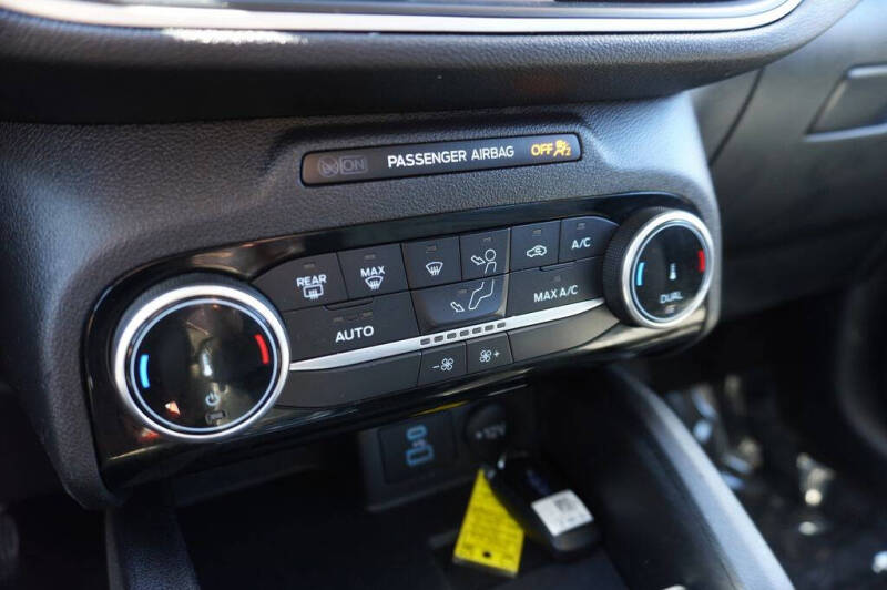 2022 Ford Escape Plug-In Hybrid SE