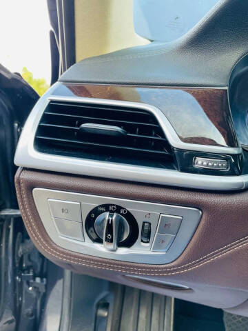 2018 BMW 7 Series 740i