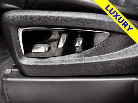 2015 Cadillac Escalade Luxury