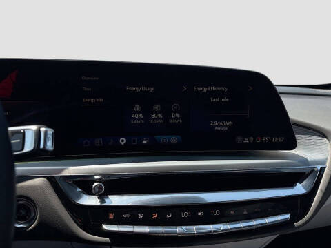2025 Cadillac LYRIQ Sport 1