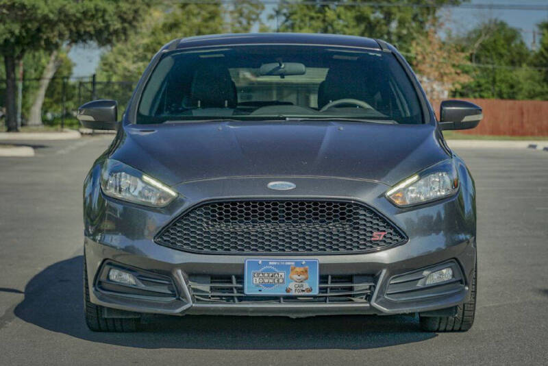2017 Ford Focus ST