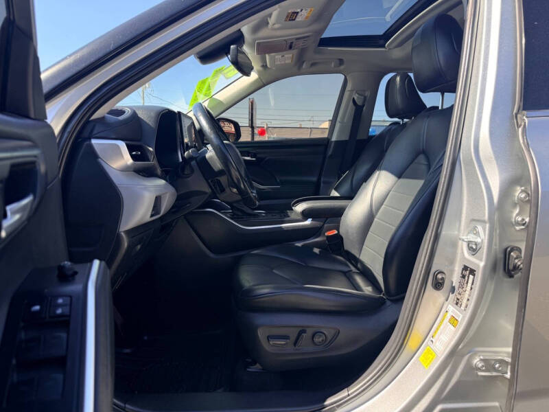 2021 Toyota Highlander XLE