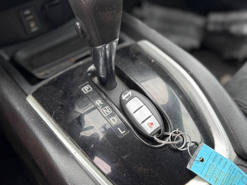 2015 Nissan Rogue SV