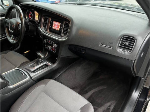 2015 Dodge Charger SE
