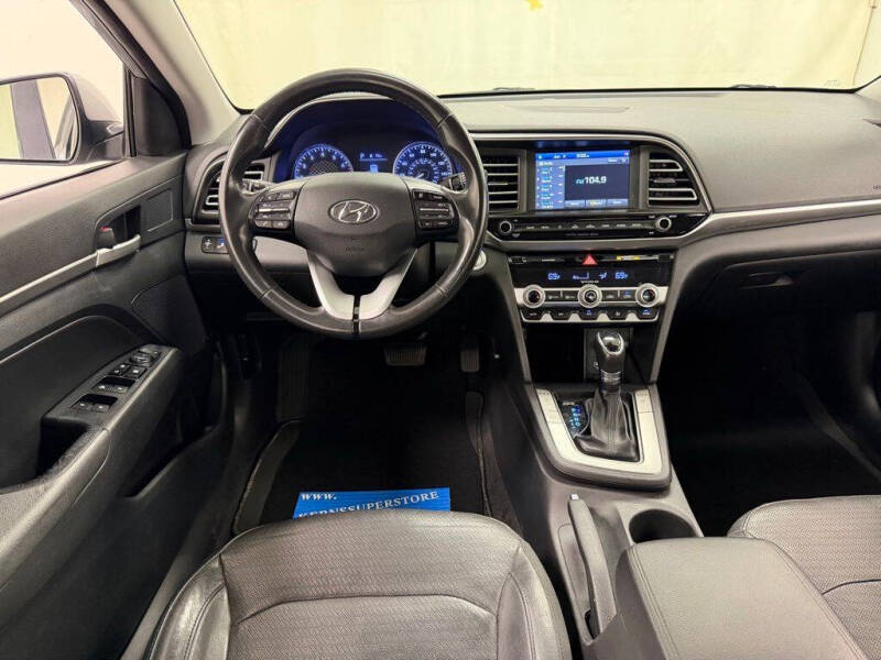 2020 Hyundai Elantra