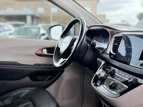 2018 Chrysler Pacifica Touring L