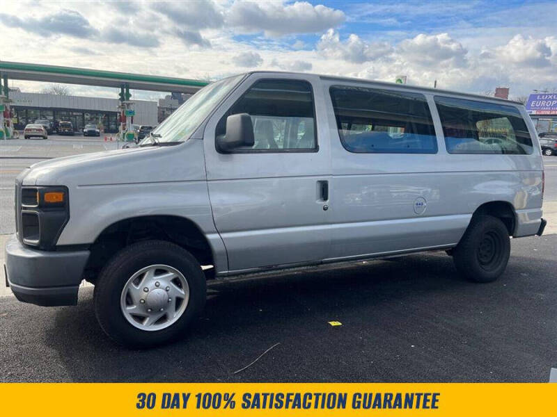 2011 Ford E-Series E-150 XLT