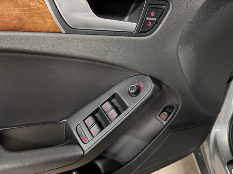 2010 Audi A4 2.0T quattro Premium Plus