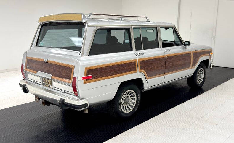 1988 Jeep Grand Wagoneer