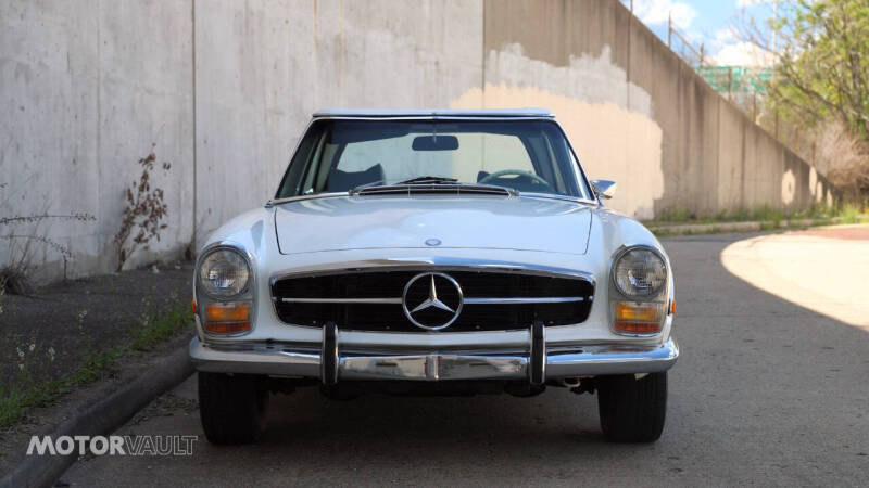 1969 Mercedes-Benz 280-Class
