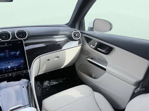 2025 Mercedes-Benz GLC GLC 300