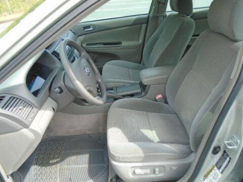 2005 Toyota Camry LE