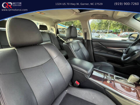 2017 Infiniti Q70L 3.7