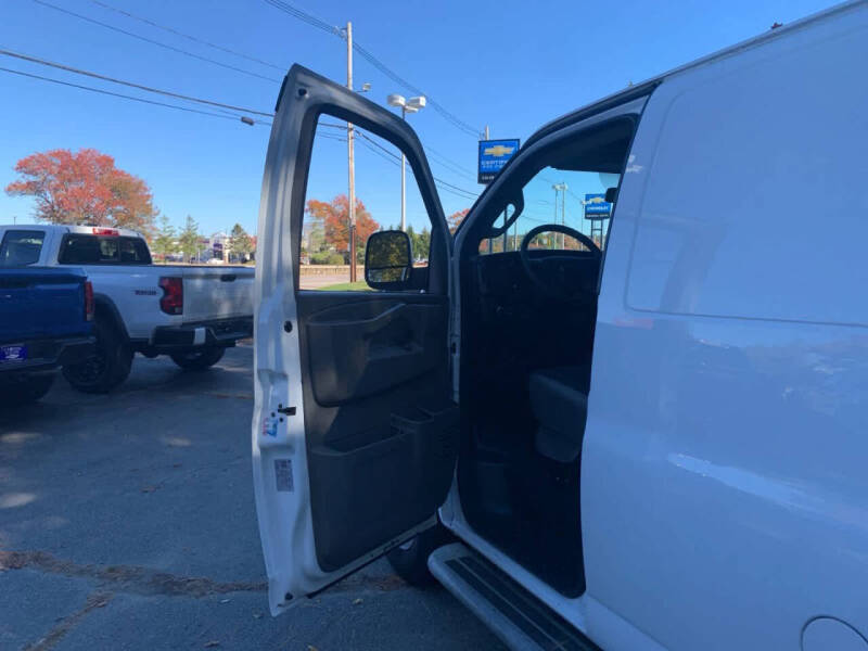 2024 Chevrolet Express 2500